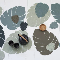 LIND DNA Monstera Leaf Hippo σουπλά L -Κατάστημα Marimekko 37384 01 02 5df351d908