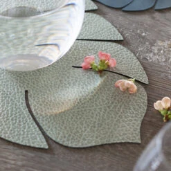 LIND DNA Monstera Leaf Hippo σουπλά L -Κατάστημα Marimekko 37384 01 03 9f602eaa8b