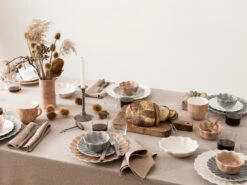 Mateus Oyster πιάτο 28 Cm 9 Mateus Oyster πιάτο 28 Cm -Κατάστημα Marimekko 46218 01 10 EnvironmentImage 37ed64a76e