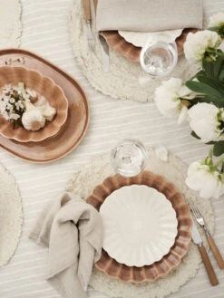 Mateus Oyster πιάτο 28 Cm 11 Mateus Oyster πιάτο 28 Cm -Κατάστημα Marimekko 46218 01 12 EnvironmentImage 6a7220e7ea