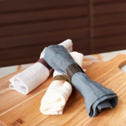 Aida Raw θήκη χαρτοπετσετών συσκευασία 4 τεμαχίων -Κατάστημα Marimekko 501673 01 4 EnvironmentImage 07f55999d5