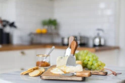 Dorre Oline δίσκος τυριών ακακία 4 τεμάχια -Κατάστημα Marimekko 505955 01 5 EnvironmentImage 5a347482ee